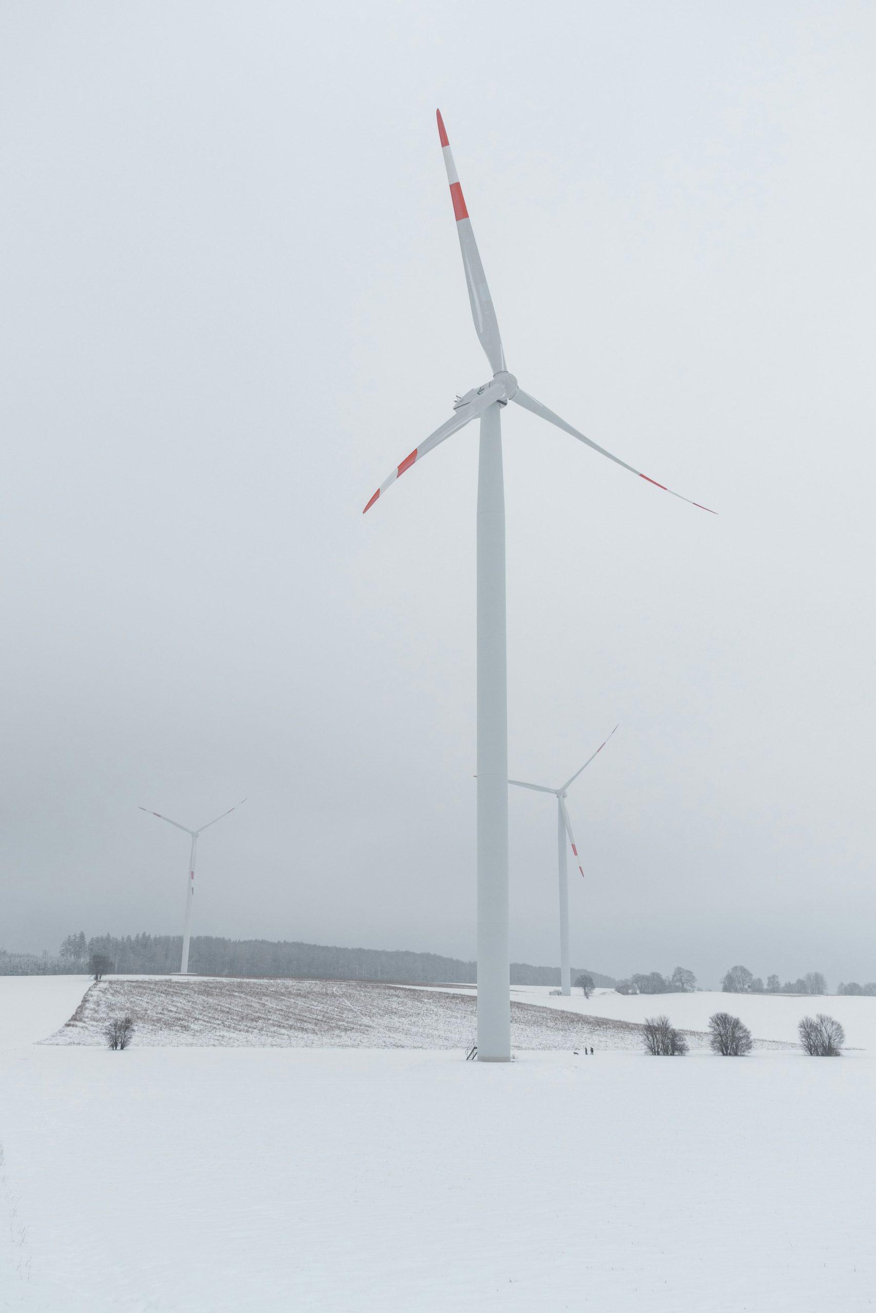 Windtubine in winter, ice