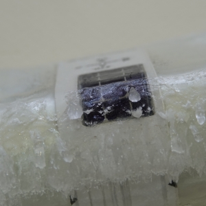 Klareis auf dem OnBlade Sensor zur Eisdetektion.